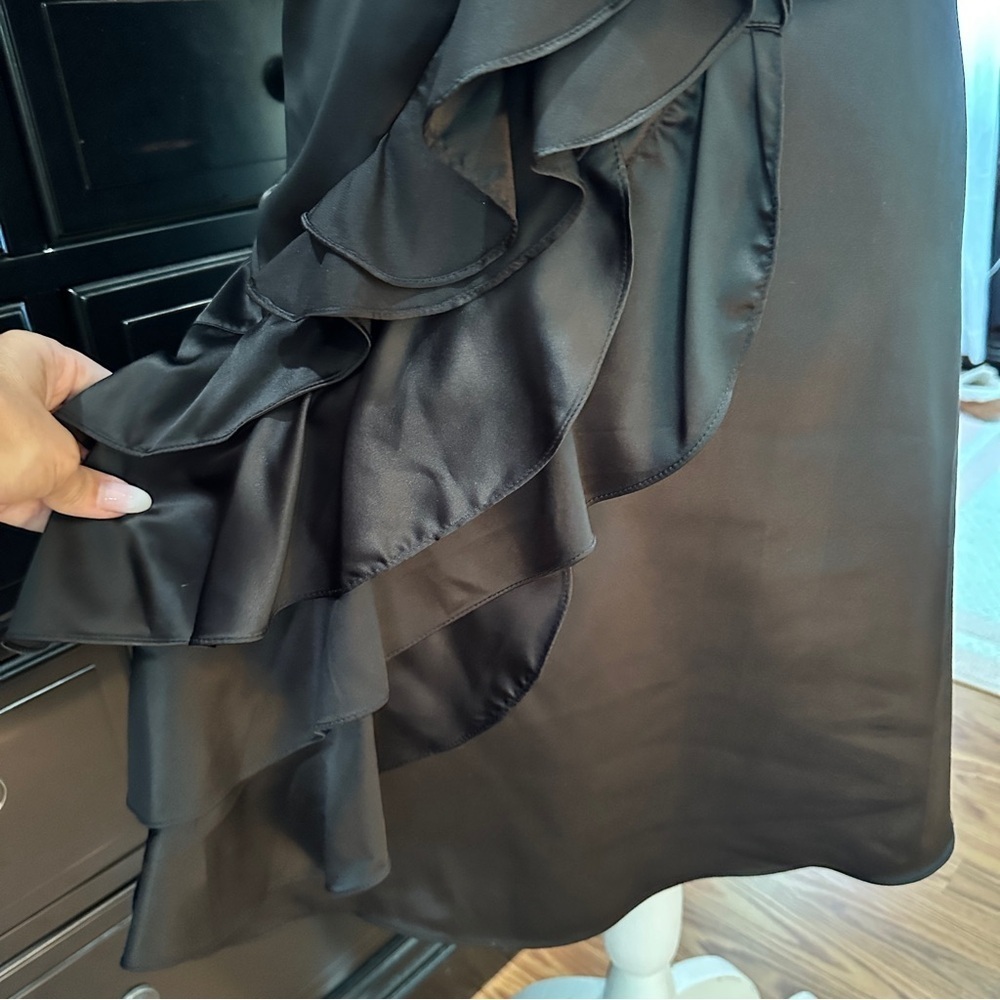 The Limited Event Black Strapless Ruffle Cocktail Dress Women’s 2 – Formal LBD - Picture 4 of 16